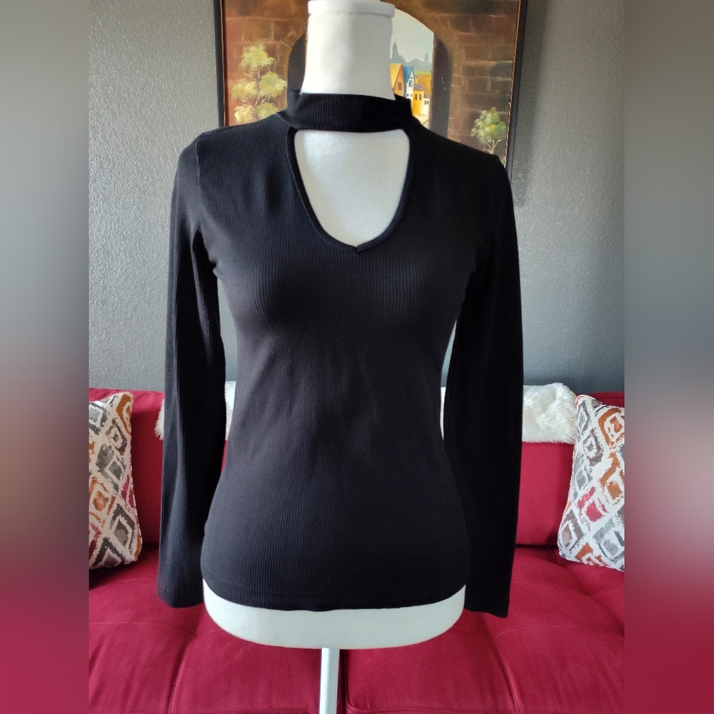 Love Charm Size Small Black